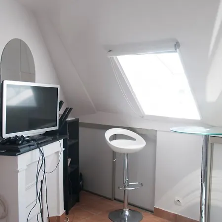 Charming Studio In The Heart Of Ile Saint-louis 아파트 파리